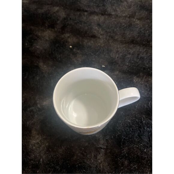 POTTERY BARN SANTA’S REINDEER PRANCER COFFEE MUG DISCONTINUED 12 OZ CHRISTMAS - Picture 3 of 4